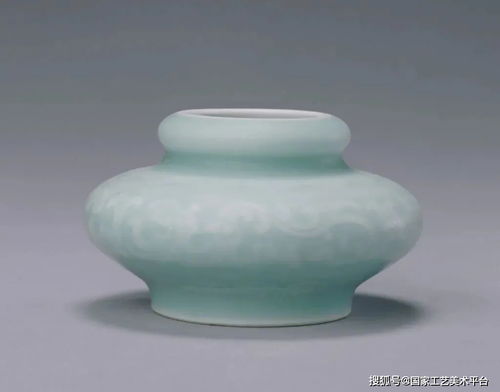 從工藝美術(shù)藏品看乾隆審美 是“土味”奢華，還是集大成的帝王氣象？
